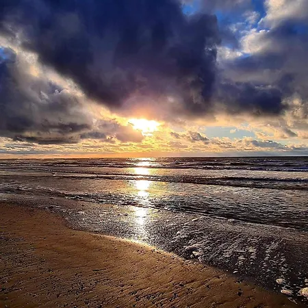 10 Person In Lokken-by Traum * Løkken