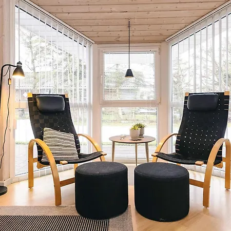 10 Person In Lokken-by Traum 洛肯