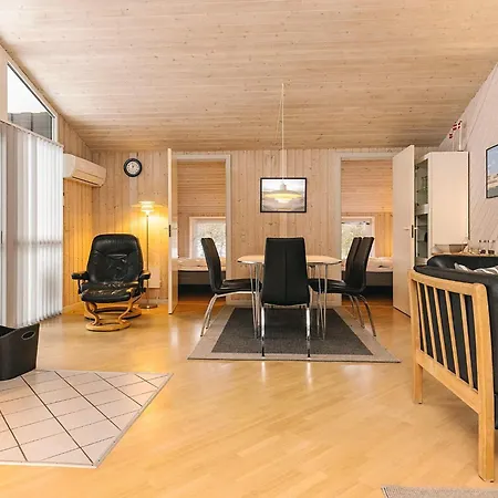 度假居 10 Person In Lokken-by Traum