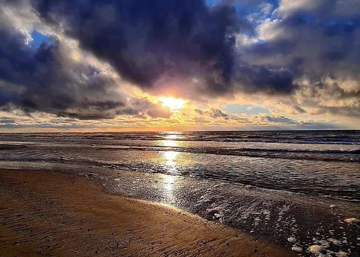 10 Person In Lokken-by Traum * Løkken